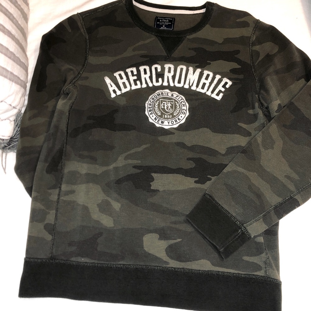 Abercrombie Camo Crewneck Sweatshirt medium